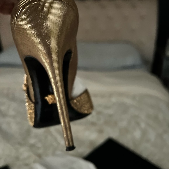 Versace shoes - Picture 5 of 7